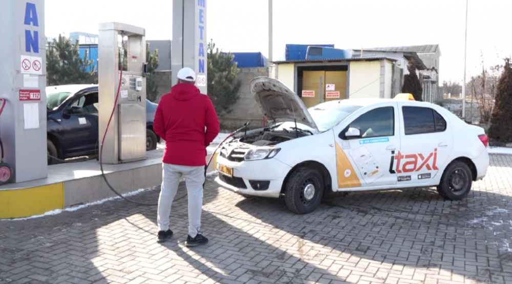 Călătoriile cu taxiul devin tot mai scumpe mai scumpe. Companiile din Bălți au majorat tariful pentru deplasări